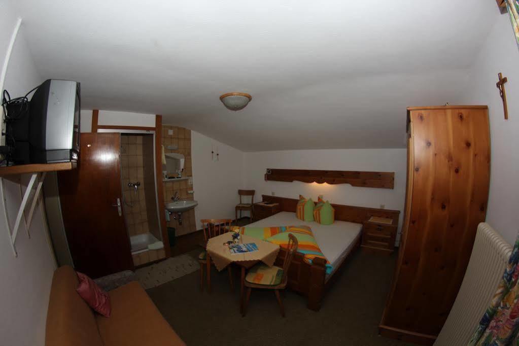 Gasthof Pension Berghof Hippach Dış mekan fotoğraf